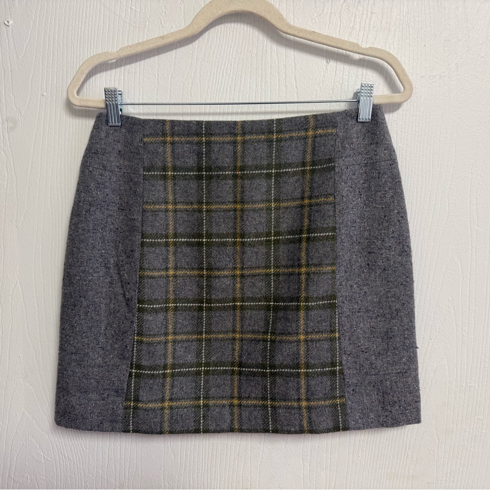 Banana Republic Wool Silk Plaid Mini Skirt Sz 6 Gray Green Preppy Dark Academia - Picture 3 of 6